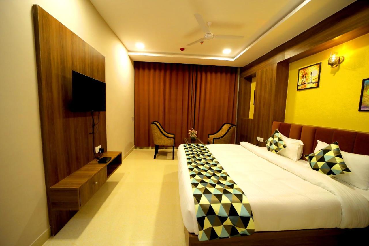 The Sky Imperial - Shahi Hotels & Resort Nāthdwāra Extérieur photo
